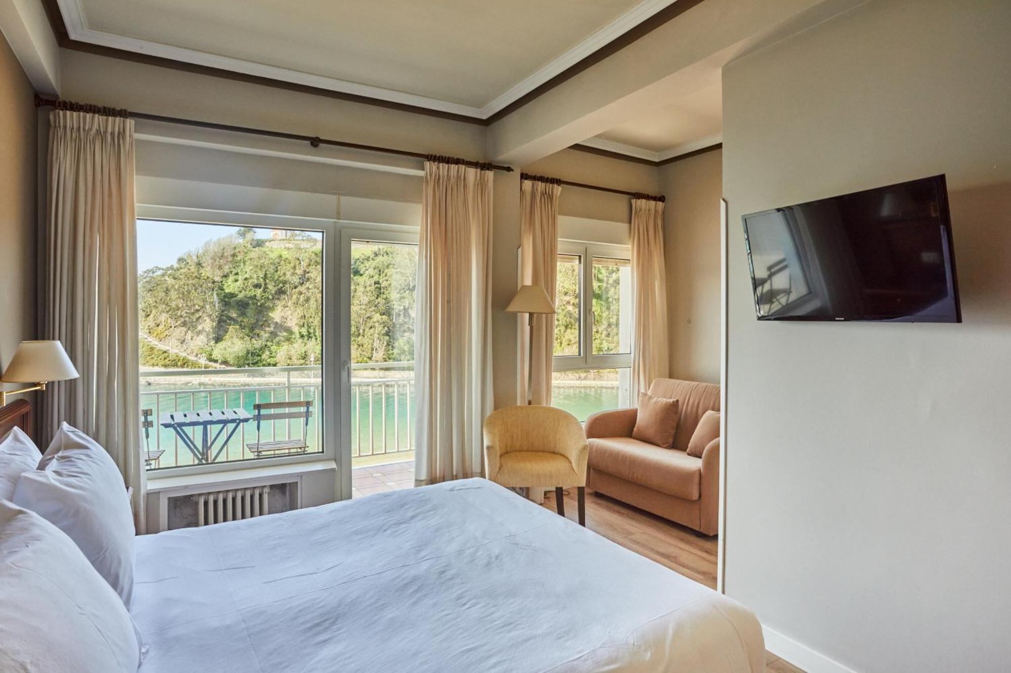 ריבאדסלה Silken Gran Hotel Del Sella מראה חיצוני תמונה