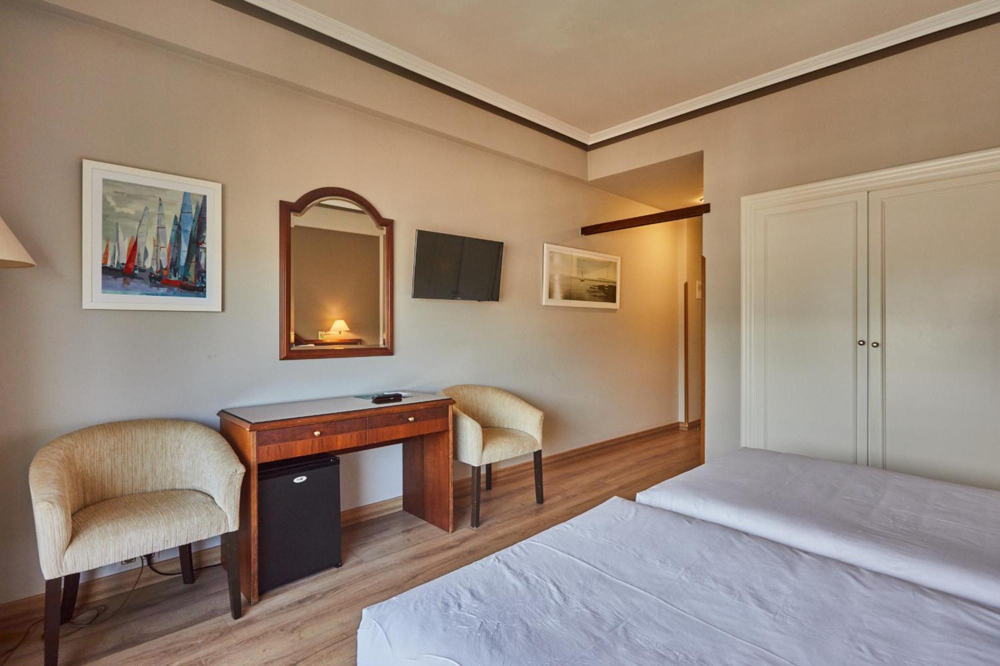 ריבאדסלה Silken Gran Hotel Del Sella מראה חיצוני תמונה