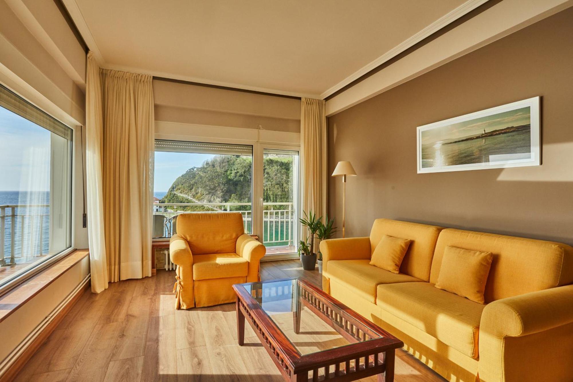 ריבאדסלה Silken Gran Hotel Del Sella מראה חיצוני תמונה