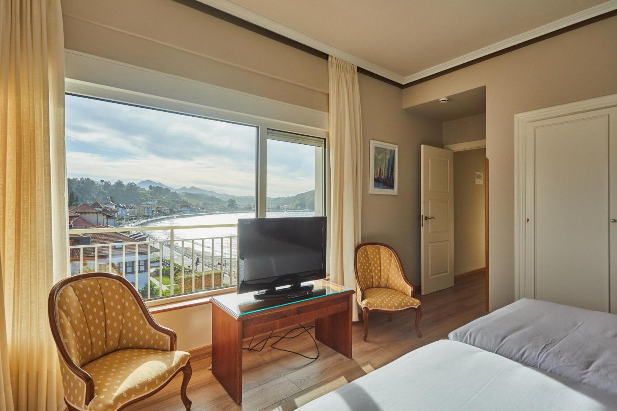 ריבאדסלה Silken Gran Hotel Del Sella מראה חיצוני תמונה
