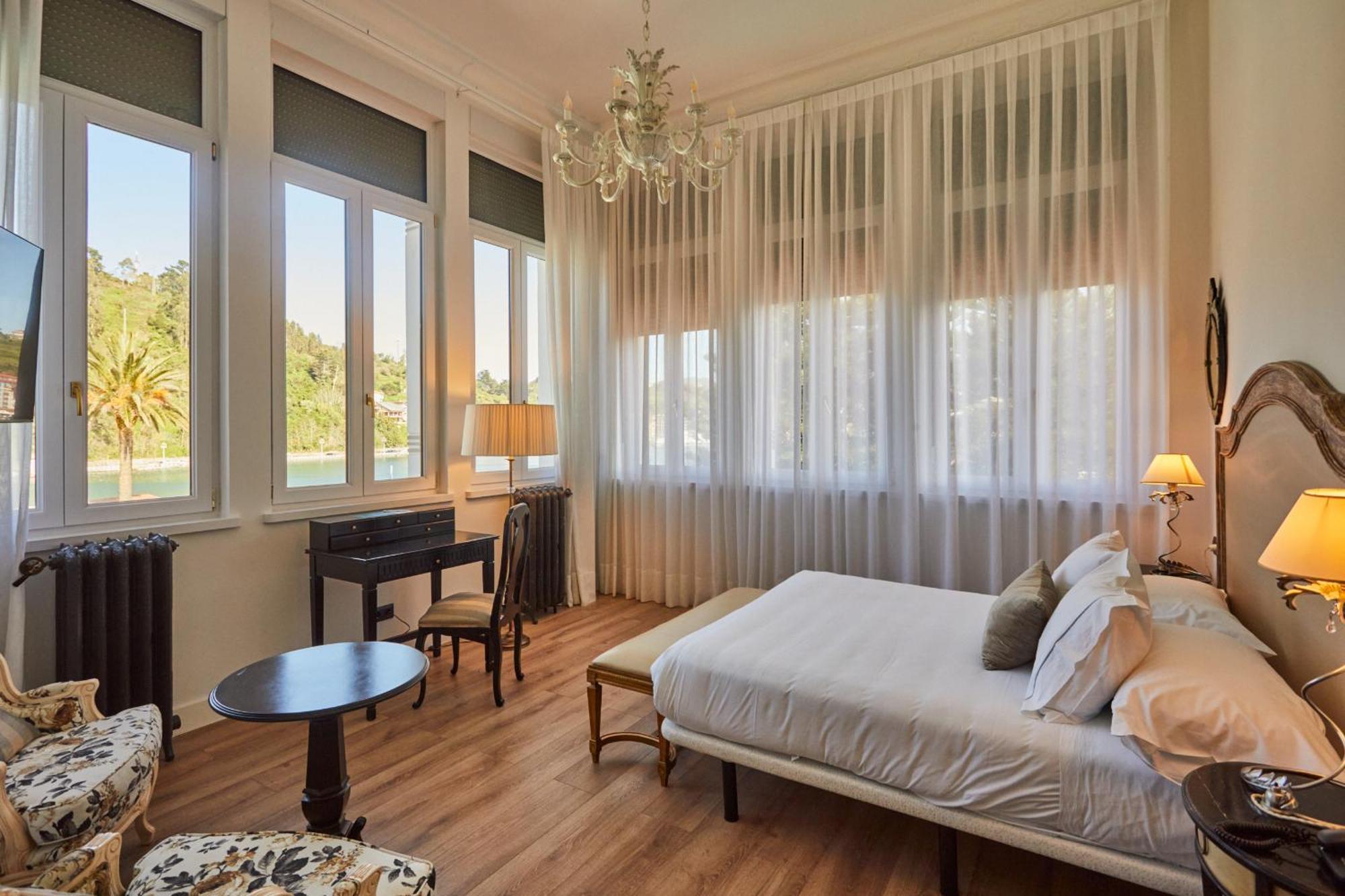 ריבאדסלה Silken Gran Hotel Del Sella מראה חיצוני תמונה
