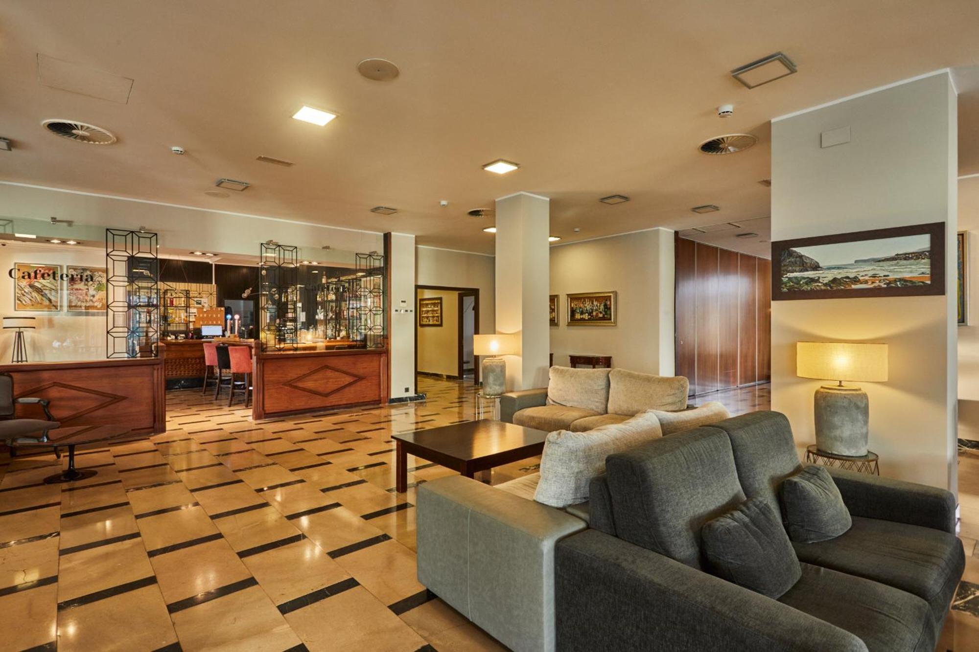 ריבאדסלה Silken Gran Hotel Del Sella מראה חיצוני תמונה